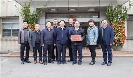 暖心！侯立林到公司送來春節(jié)慰問