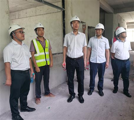 何勇到分公司項目檢查指導(dǎo)